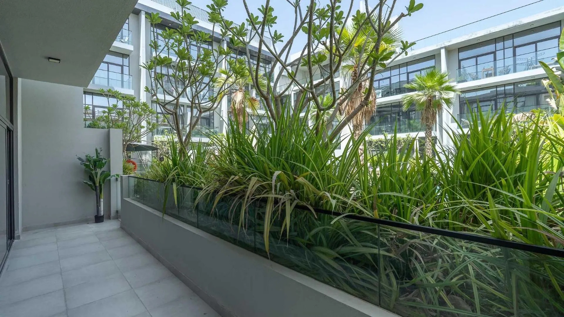 Gorgeous 1 Bedroom In Oxford Boulevard Jvc Dubai 0*,  United Arab Emirates